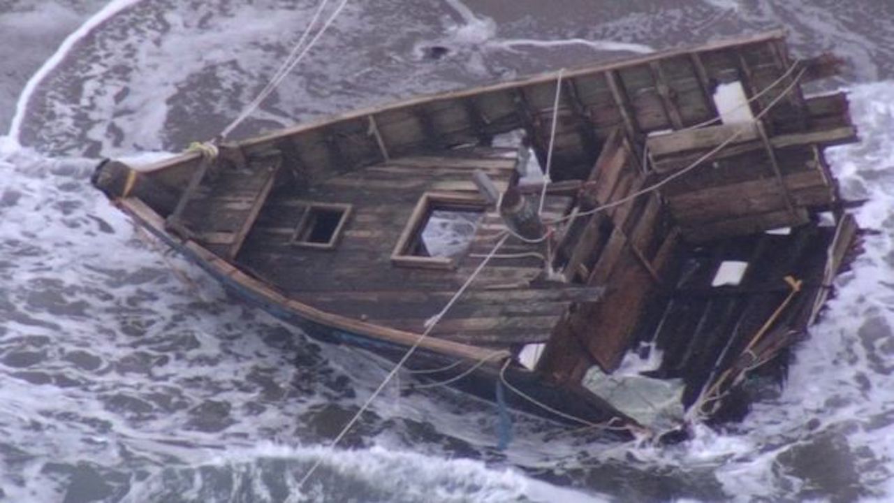 El nuevo «barco fantasma» con restos humanos que apareció en las costas de Japón