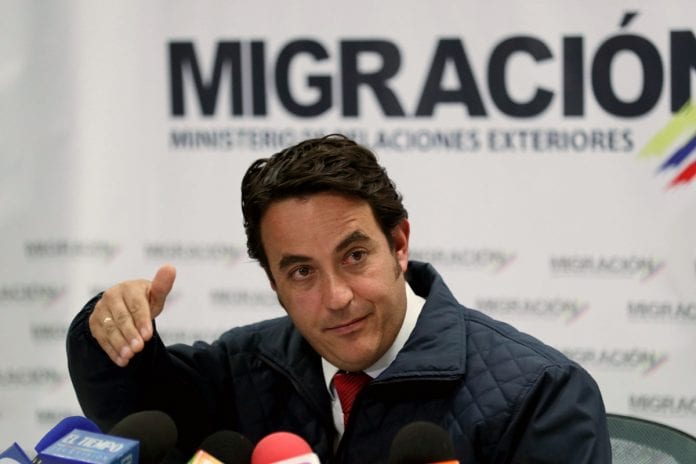 Christian Kruger renunció, Migración Colombia