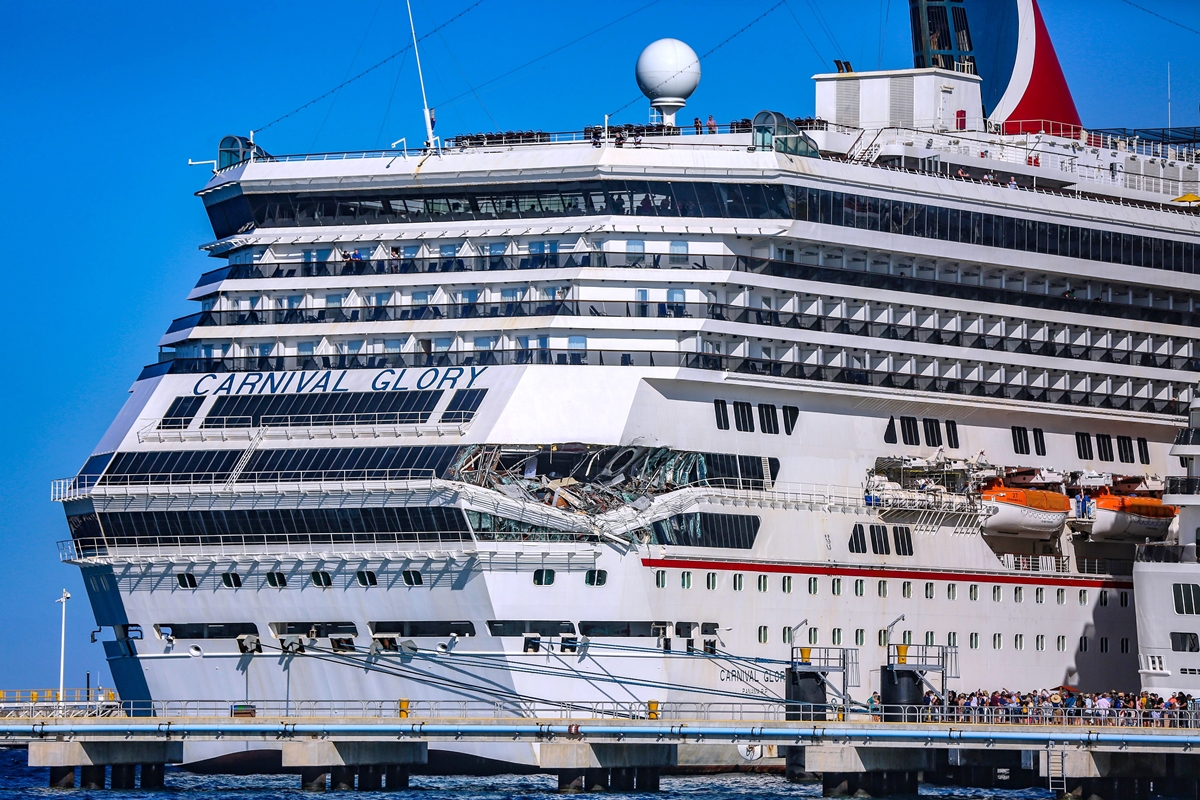 [VIDEO] El impresionante choque de dos cruceros en una isla de México