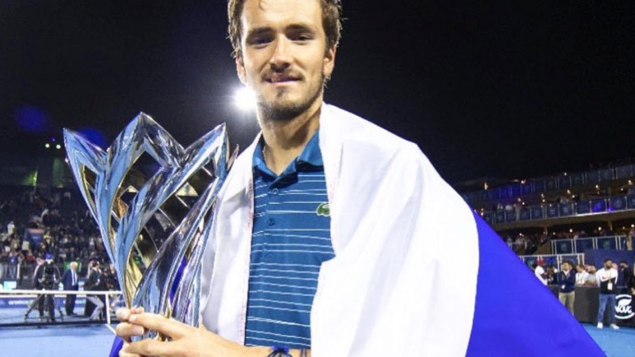 Medvedev ganó la polémica Diriyah Cup y no va a Abu Dabi