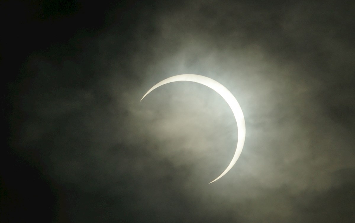 Eclipse anillo de fuego