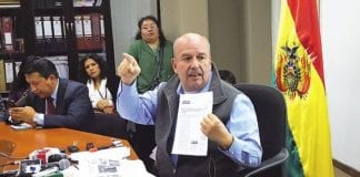 El ministro de gobierno de Bolivia, Arturo Murillo