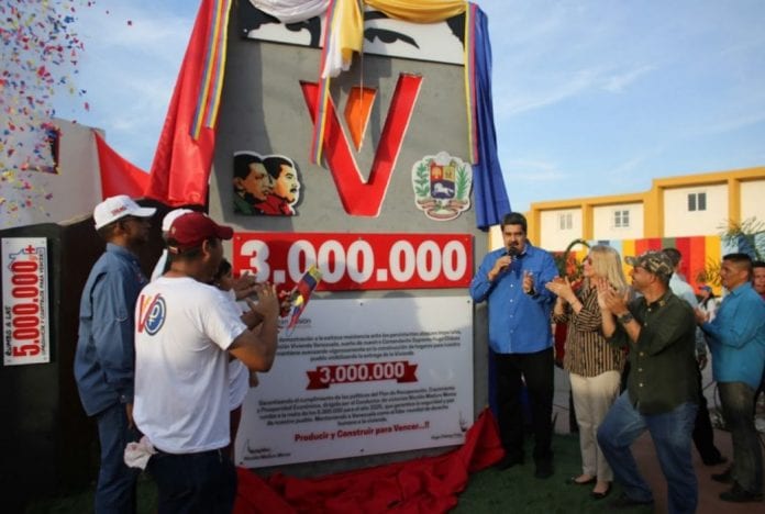 Maduro a migrantes venezolanos: Venezuela es mucho más bella que los países donde está usted lavando pocetas
