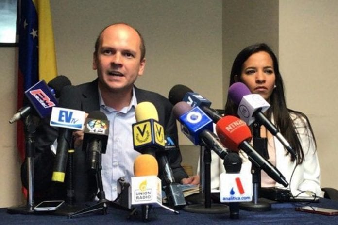 Diputado Ángel Medina señaló errores de Luis Parra en una carta