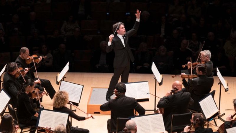 Gustavo Dudamel renueva su contrato con la Filarmónica de Los Ángeles