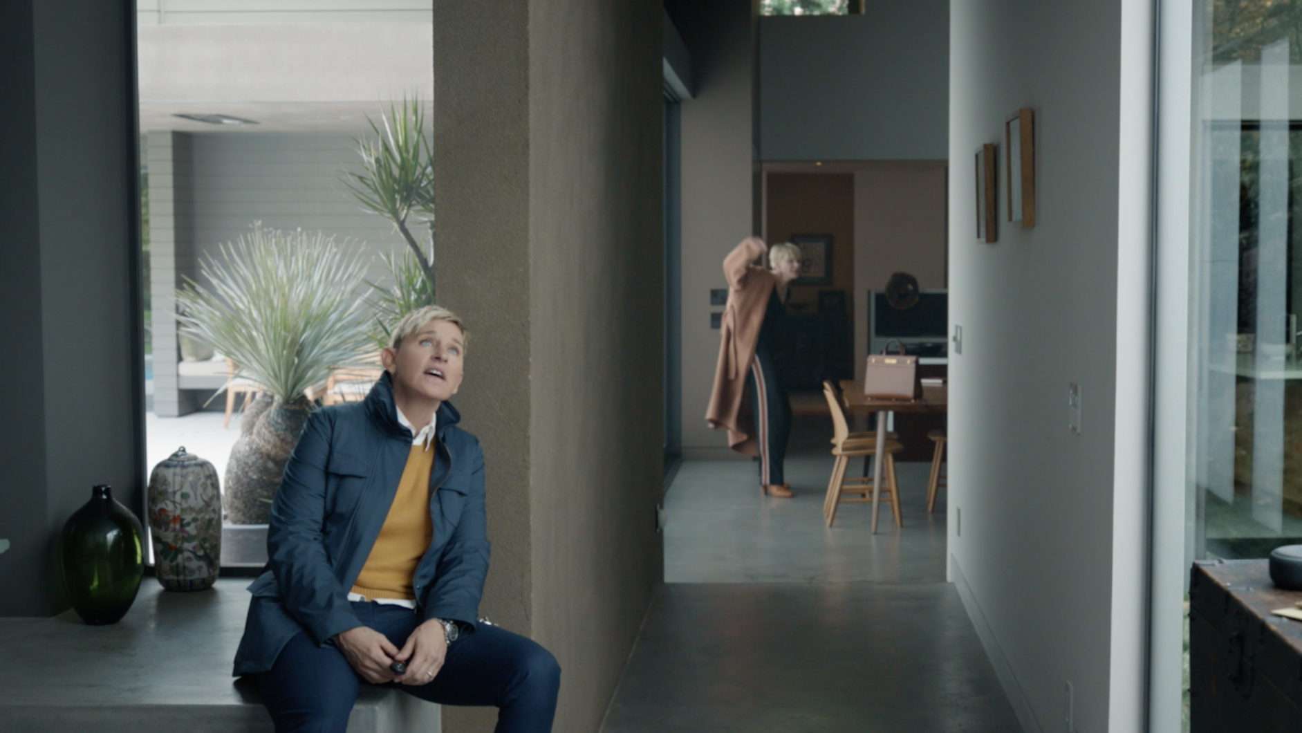 [VIDEO] Ellen DeGeneres y su esposa aparecen en comercial de Super Bowl 2020