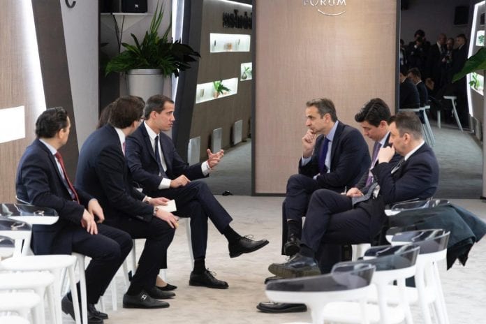 Guaidó-reunión-Davos