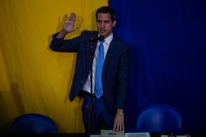Juramentación de Juan Guaidó dominicana Venezuela