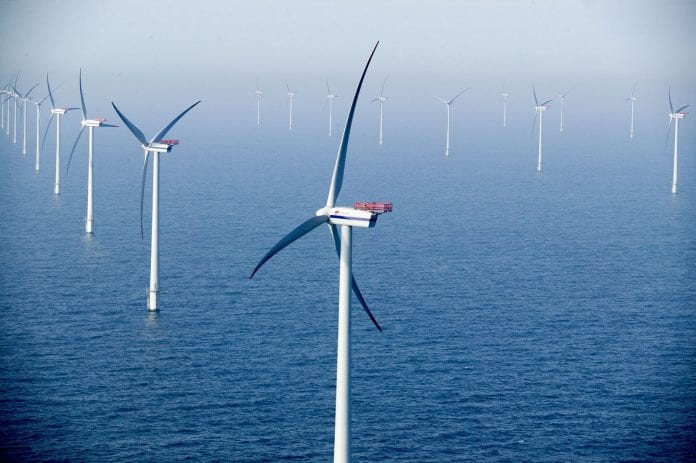 Reino Unido apuesta por la energía eólica marina en su transición verde