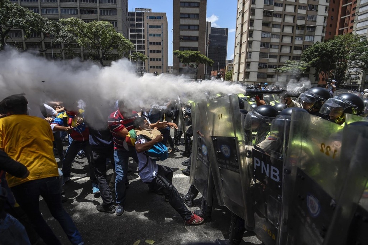 Represión en las protestas opositoras, Juan Guaidó
