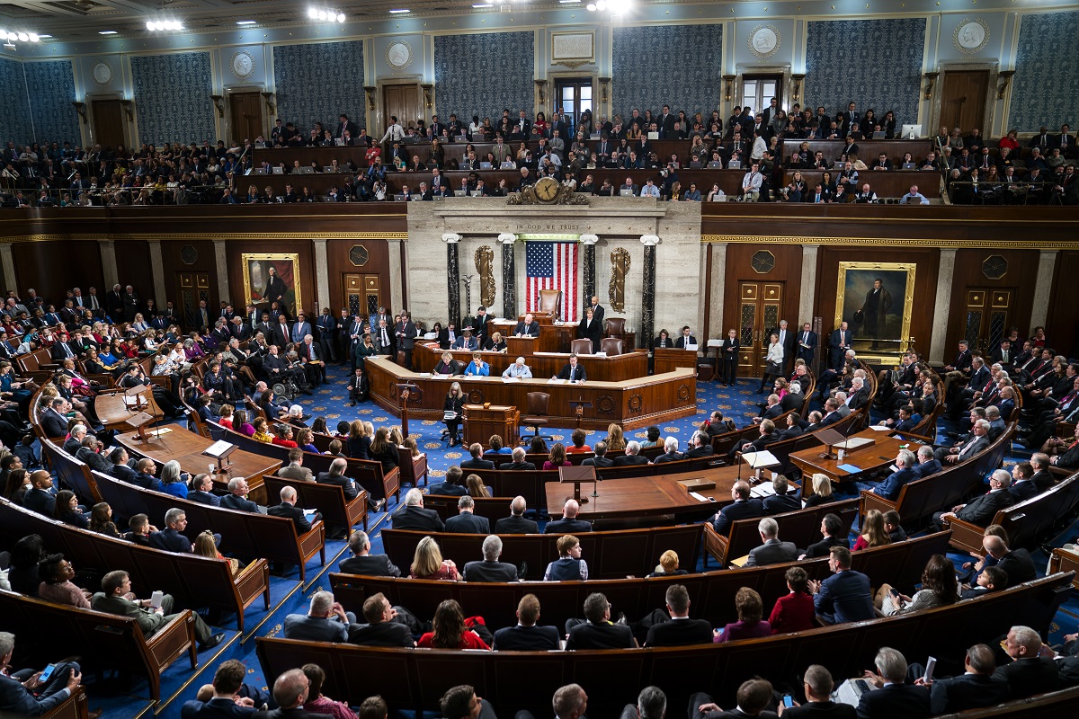 La Cámara votará mañana el envío de cargos de juicio contra Trump al Senado