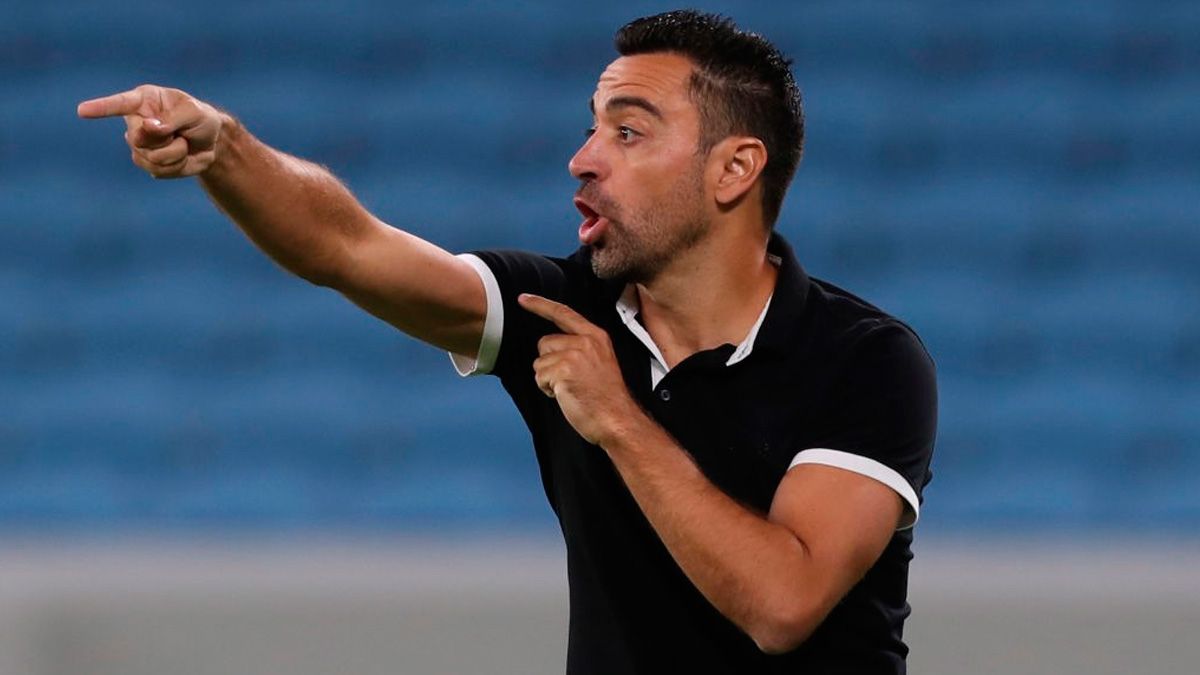 Xavi negocia con el Barcelona para ser su entrenador