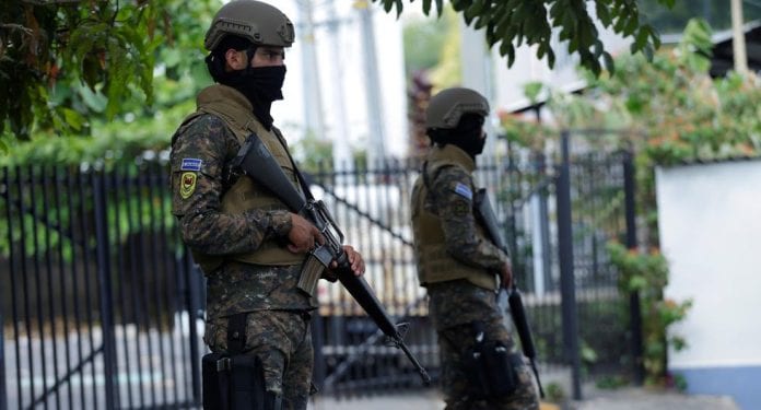 Desplegaron fuerte dispositivo de seguridad en la sede del Congreso de El Salvador