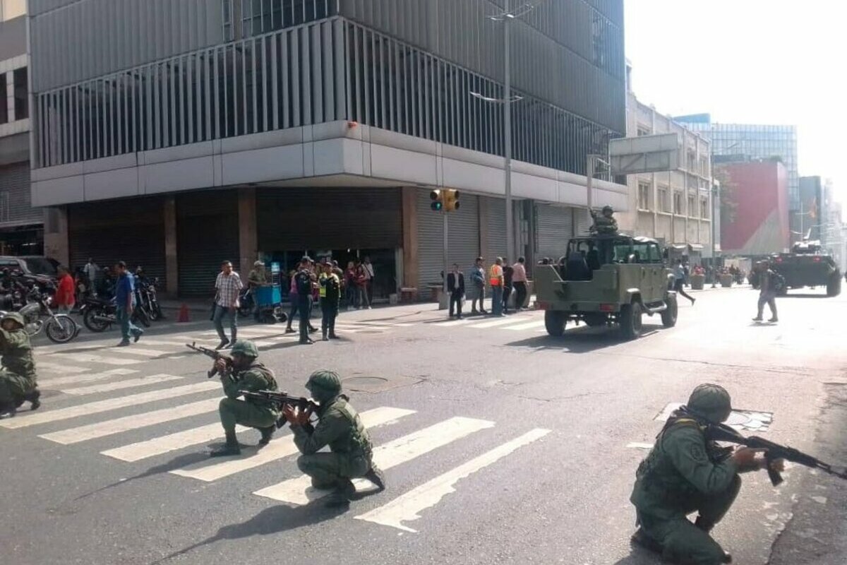 Ejercicios militares en Caracas (1)