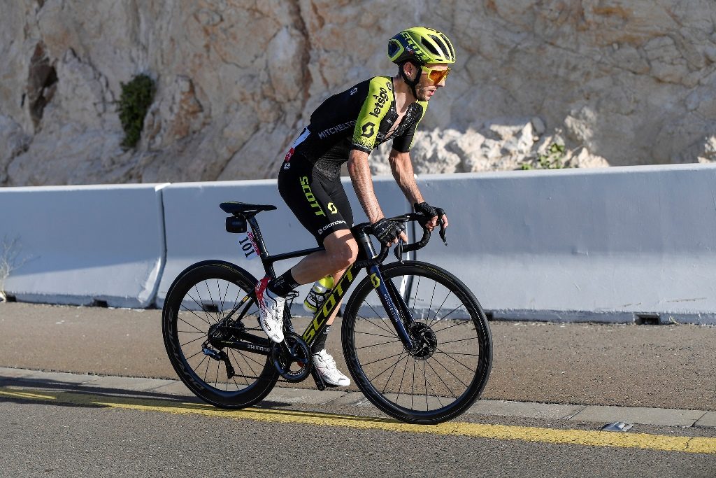 Mitchelton Scott se retira de ocho carreras en Europa por el coronavirus