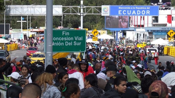 Ecuador amplió hasta el 31 de mayo el plazo de registro de venezolanos