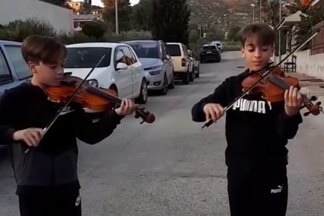 Mirko y Valerio gemelos