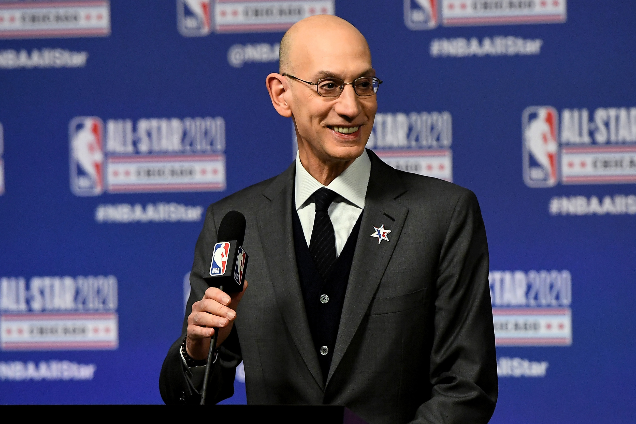 Adam Silver reconoce que hay demasiada incertidumbre para reanudar la NBA