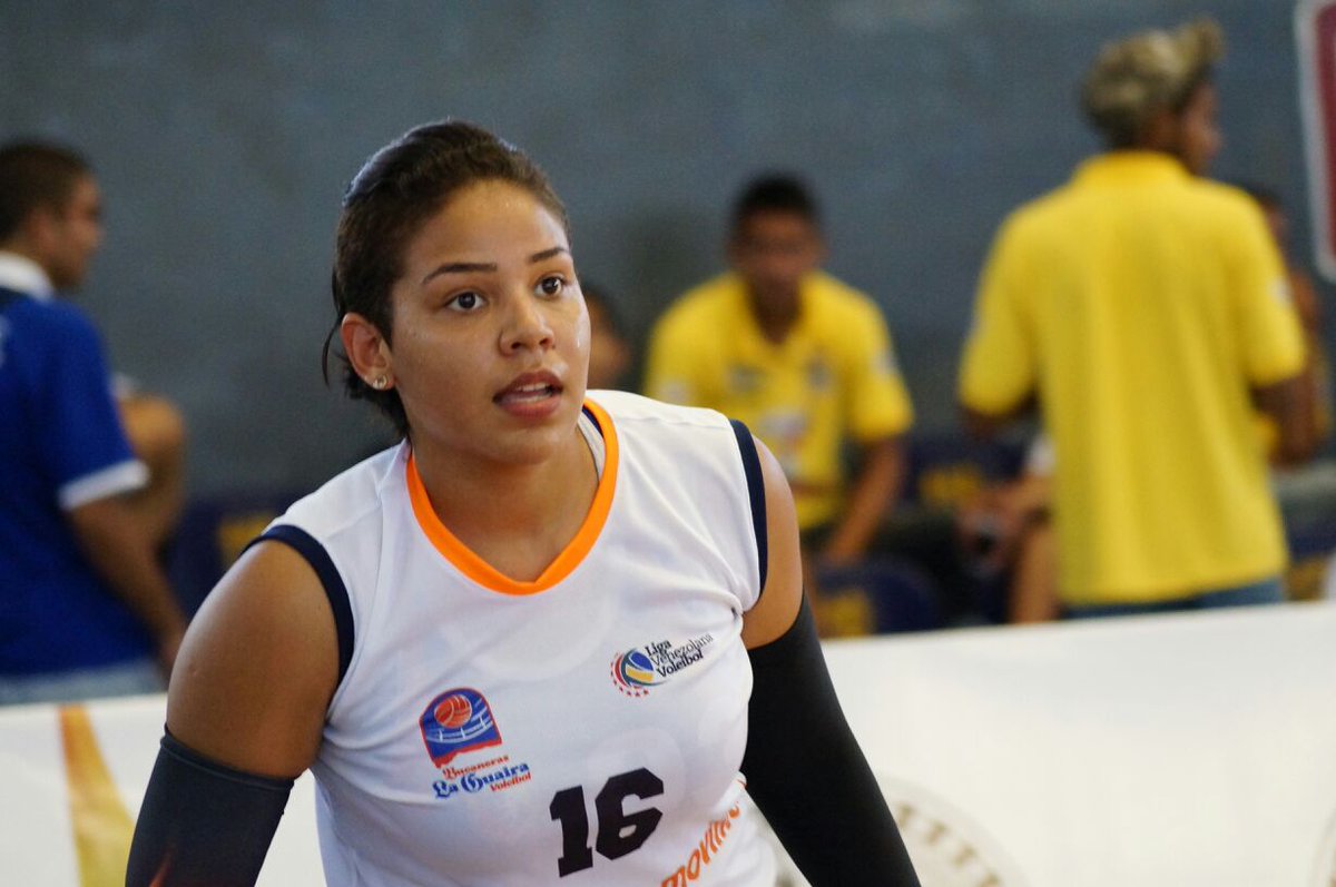 luz_medina_voleibol