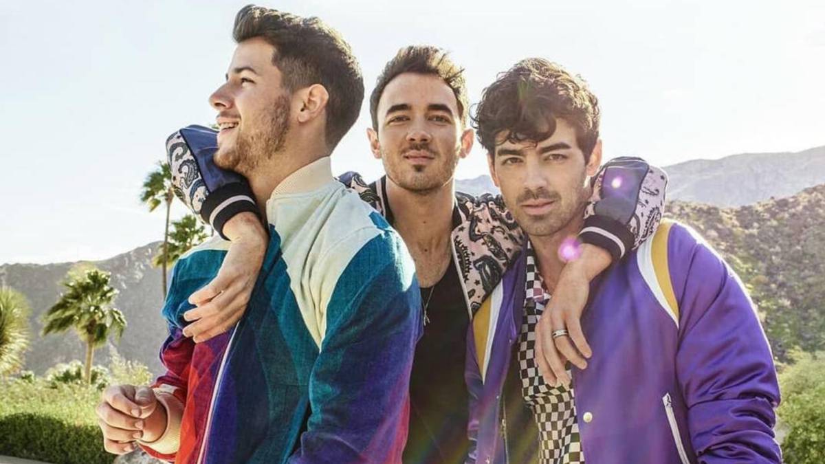 Los Jonas Brothers anuncian nueva canción con Karol G