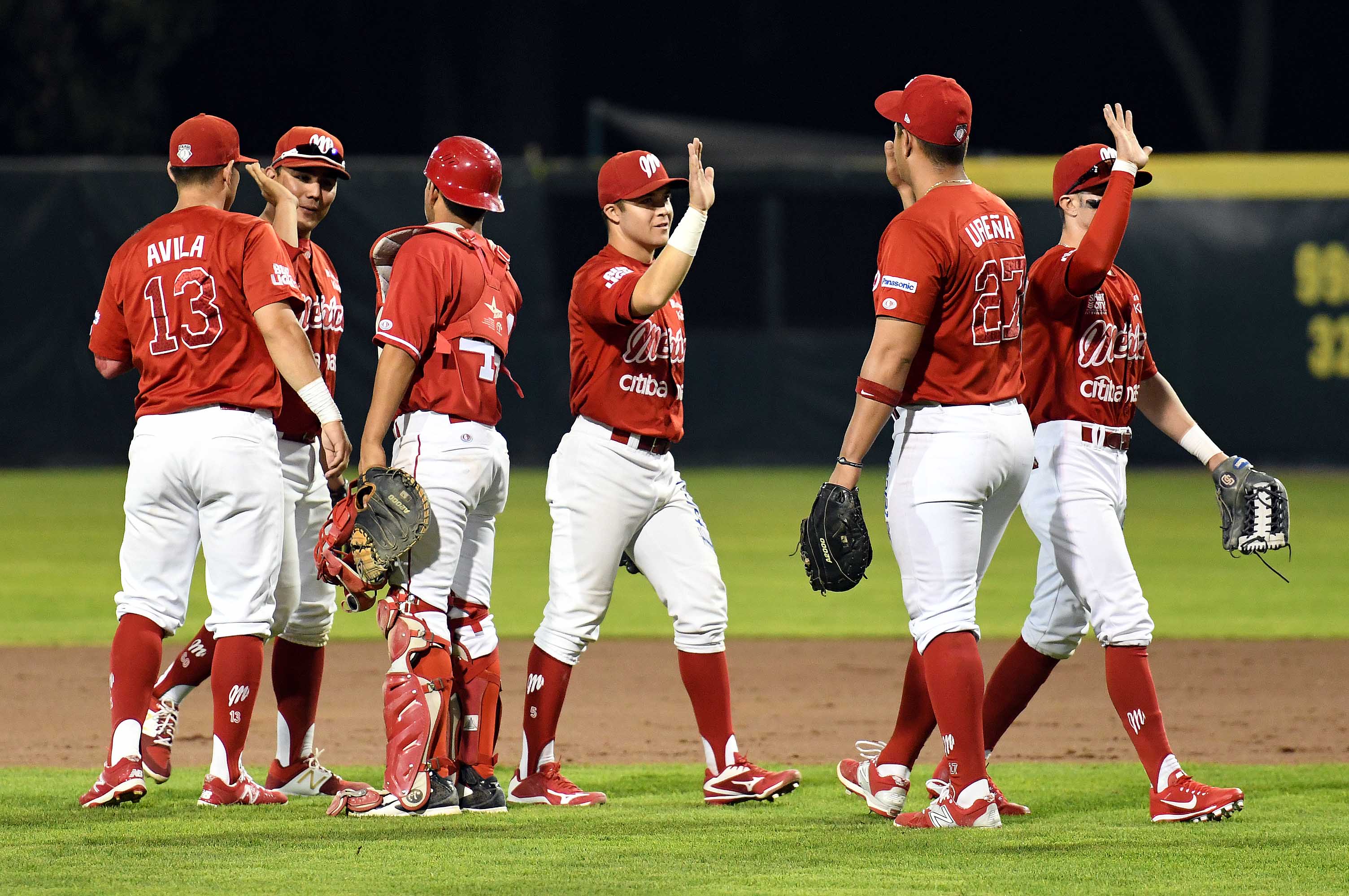 Aquí Los Rojos que van a - Diablos Rojos del México