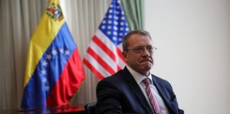 James Story: EE UU está trabajando para bloquear el transporte del oro venezolano a otros países