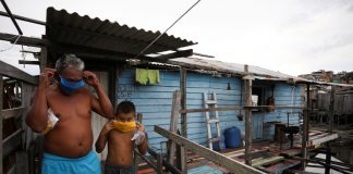 "No hay tiempo": habitantes de zonas pobres de América Latina lideran batalla contra el virus