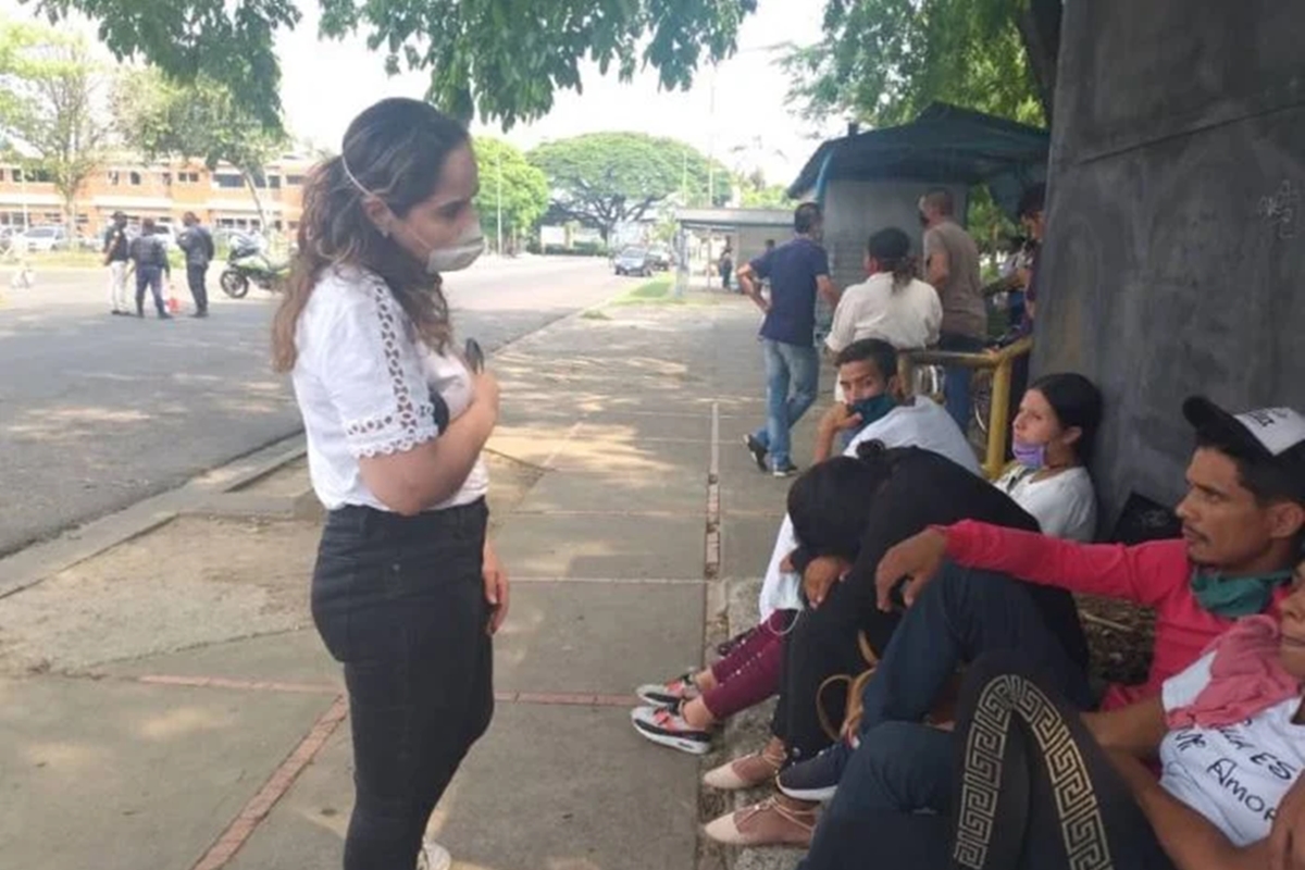 familiares en la entrega de cadáveres de reos