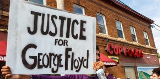 Biden pidió al Congreso, durante el aniversario de la muerte de George Floyd, aprobar reforma policial