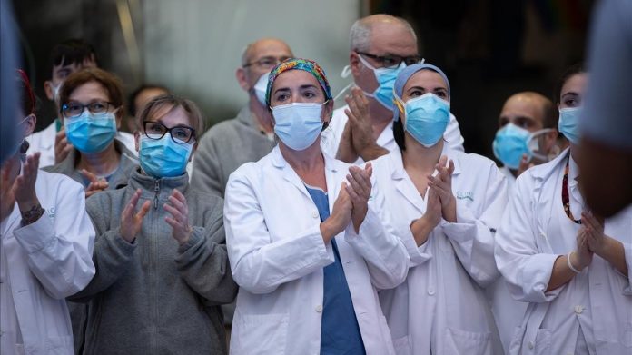 Médicos venezolanos podrían trabajar en el sistema de salud de EE UU