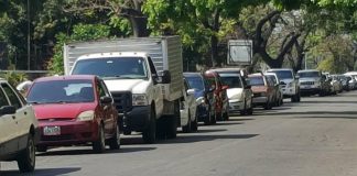 Continúan las protestas en Maracay ante escasez de gasolina