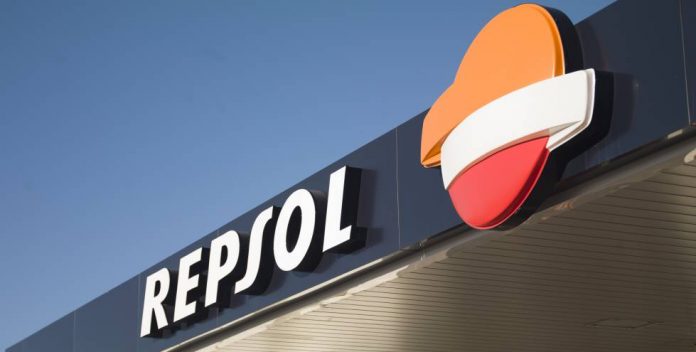 Reuters: EE UU permitirá que Eni y Repsol envíen petróleo venezolano a Europa