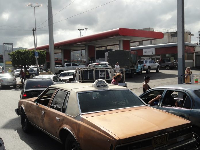Estaciones de servicio en Anzoátegui se quedaron sin combustible
