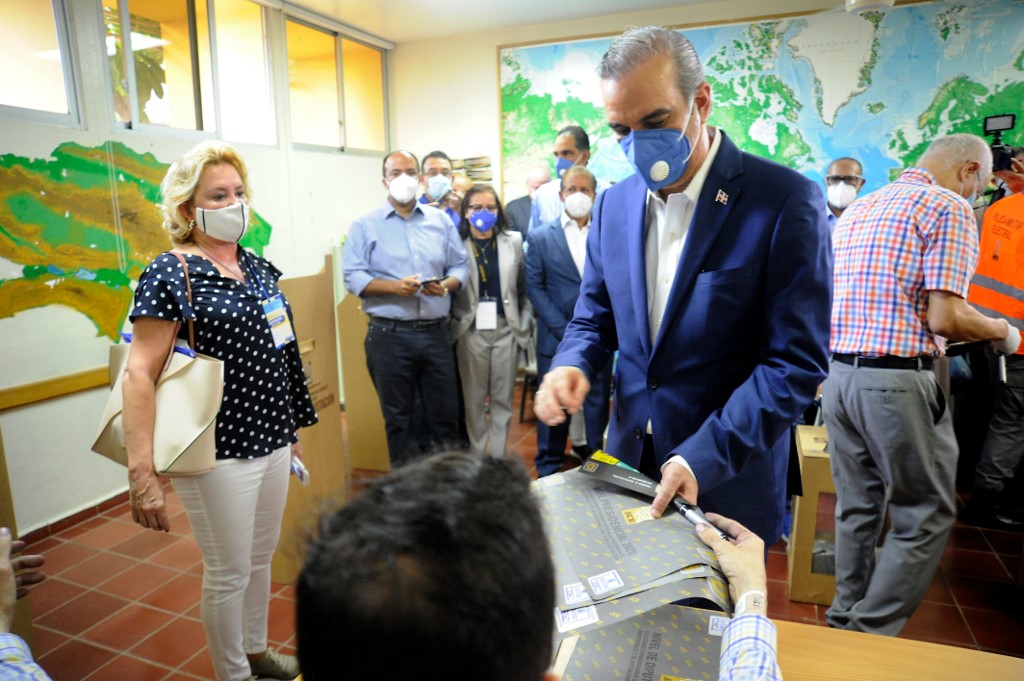 Luis Abinader es el nuevo presidente de República Dominicana