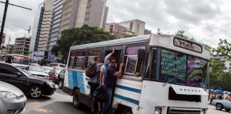 Caracas Guarenas pasaje