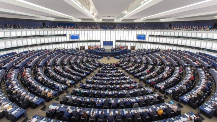 Parlamento Europeo: instó a que Maduro reconozca la 