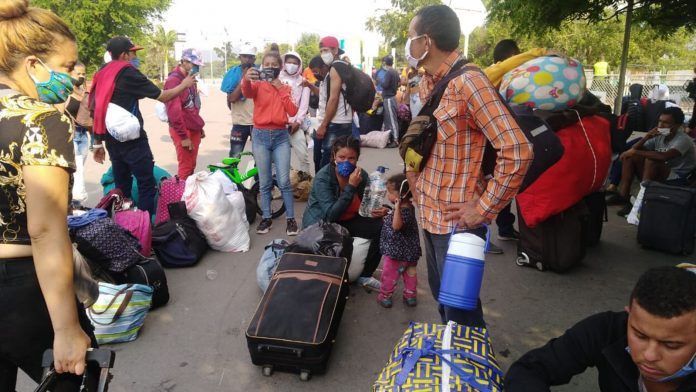 Venezolanos denunciaron que albergues en la fronteras no están en óptimas condiciones