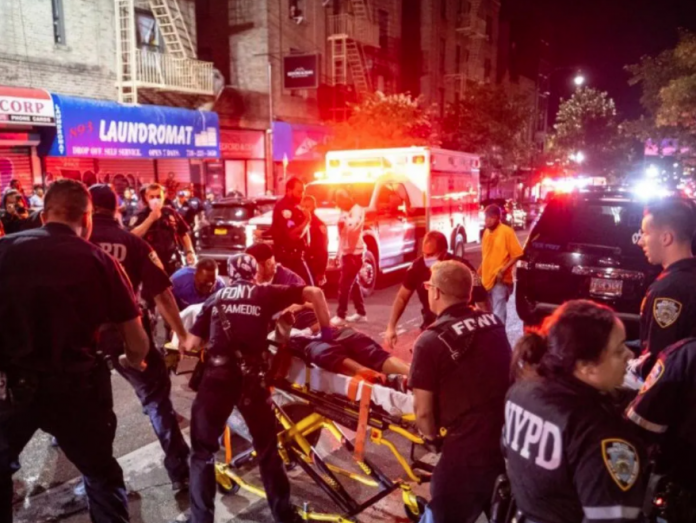 Tiroteo en Nueva York durante una fiesta dejó 5 heridos, entre ellos un niño de 6 años