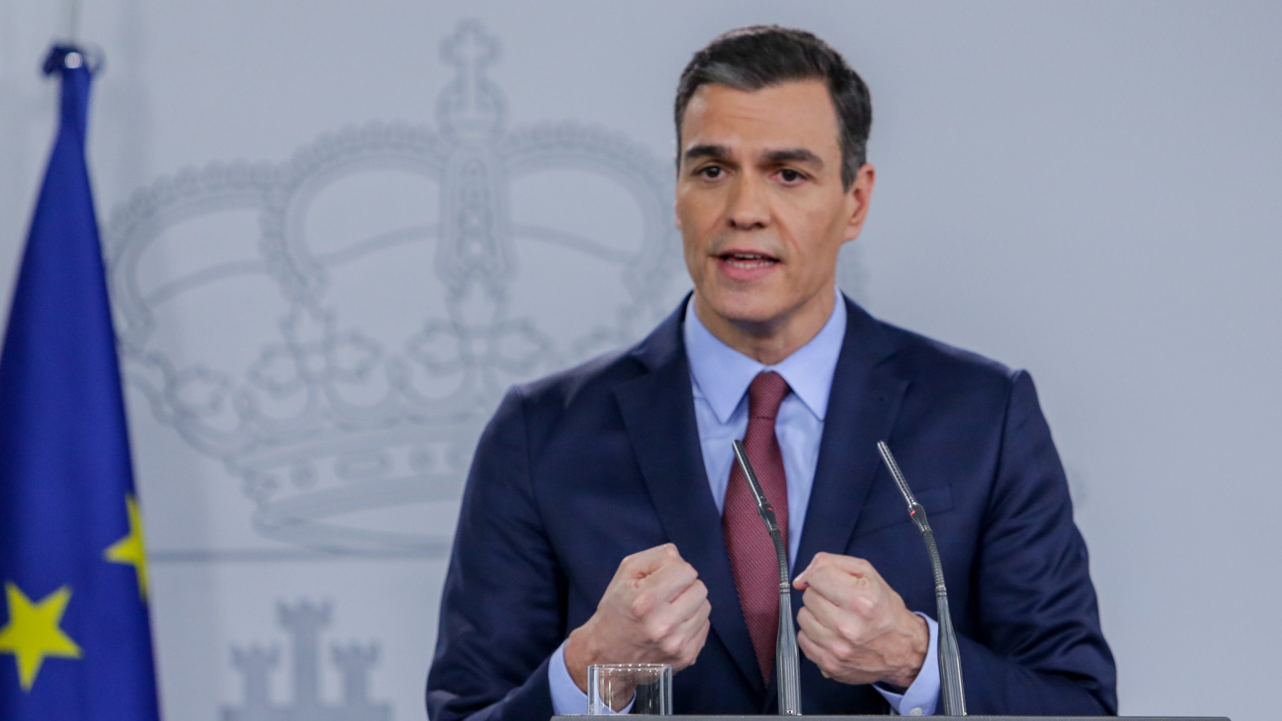 Líderes exiliados en España instaron a Sánchez a rechazar la convocatoria a las parlamentarias