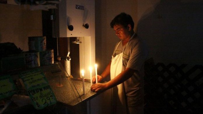 OVSP: 56% de los venezolanos calificaron negativamente el servicio eléctrico