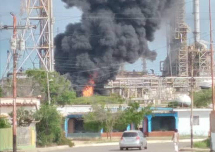 Se registró un incendio en la refinería Cardón en Paraguaná
