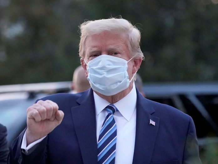 Facebook y Twitter censuran mensaje de Trump en que compara covid-19 y la gripe