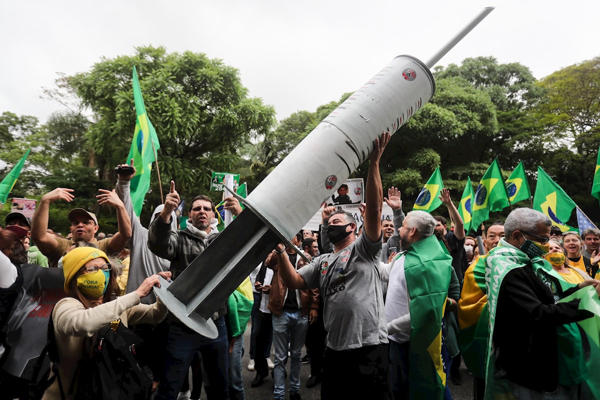 Bolsonaristas protestaron contra la obligatoriedad de la vacuna para el covid-19