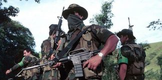 Colombia | "Si usted no sirve pa’ matar, sirve pa’ que lo maten": las escuelas de paramilitares donde hasta niños aprendían a asesinar y descuartizar