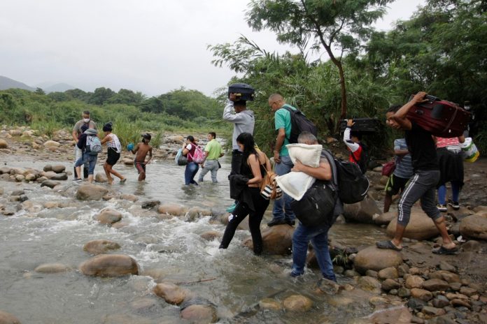país Maduro: Virus mutante del Reino Unido puede entrar por la frontera con Colombia