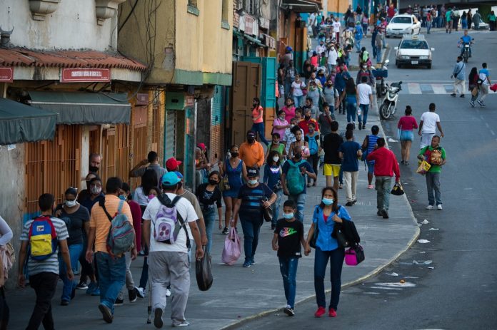 Olivares reportó casi el doble de muertos por covid-19 que el régimen de Maduro
