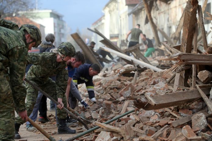 Al menos seis muertos en terremoto que sacudió Croacia