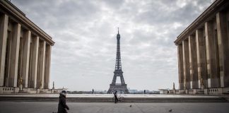 Francia espera volver a la normalidad a mediados de abril