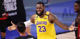 LeBron James amplió su contrato con los Lakers