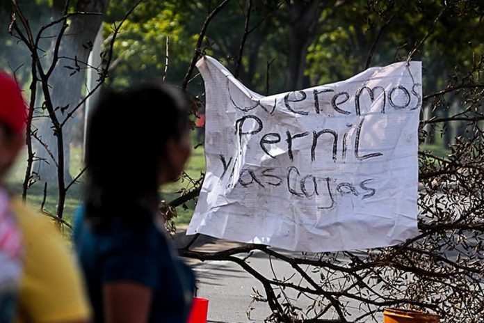 Habitantes de Bolívar siguen sin recibir las piezas de pernil prometidas por Maduro